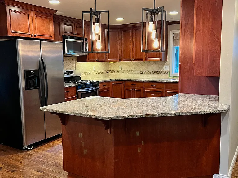 320 235th Pl SW — Photo 3