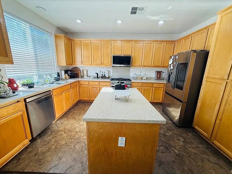 1330 Haley Ct #1 — Photo 4