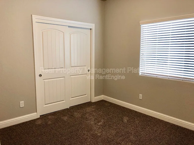 4150 Duncan Ave — Photo 12