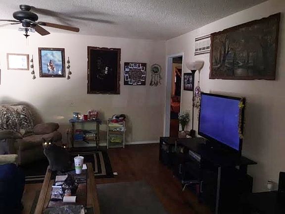 3rd image of 805 Lincoln St