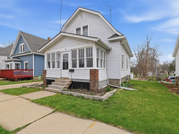 338 N Ludington St, Columbus, WI 53925