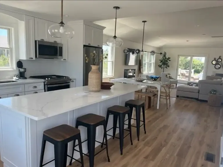 800 Dune Rd — Photo 3