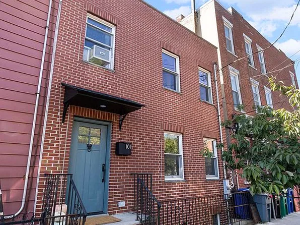 101 Dikeman St, Brooklyn, NY 11231