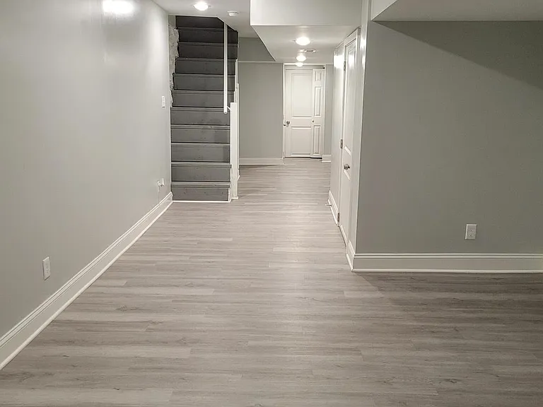 2745 W Mosher St — Photo 15