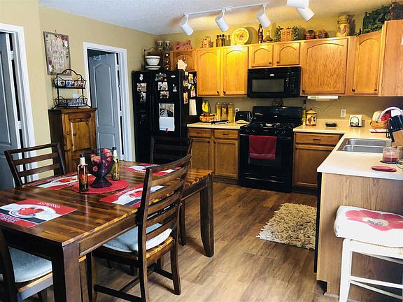 3rd image of 4109 Pocahontas Dr