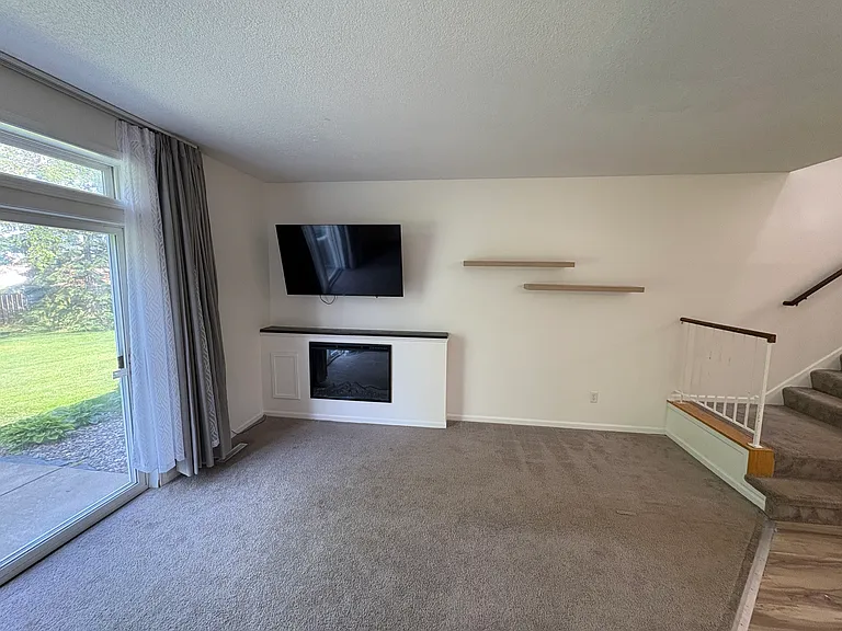 11720 Ryan Cir — Photo 7