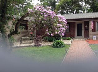 10 Robinswood Rd, Weymouth, MA 02190