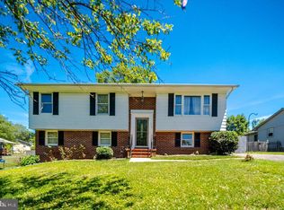 408 Edwards Dr, Fredericksburg, VA 22405