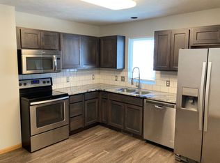 2225 R St #1, Lincoln, NE 68503