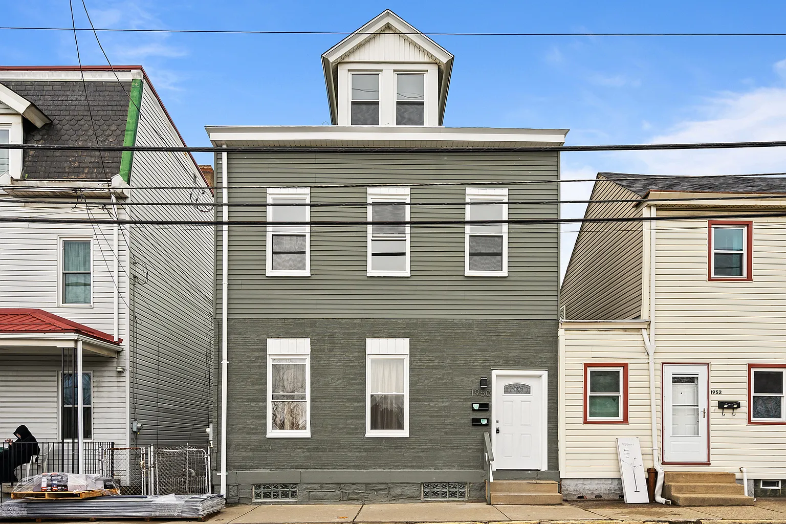 1950 Lowrie St Floor 1 photo 1