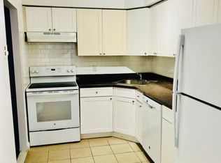 243 W Post Rd APT V, White Plains, NY 10606