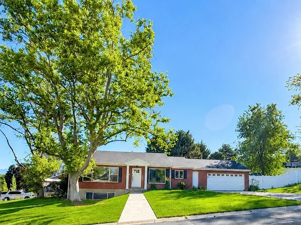 273 E Springhill Dr S #77, North Salt Lake, UT 84054