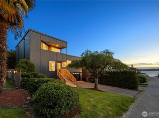 1005 N 33rd St, Renton, WA 98056