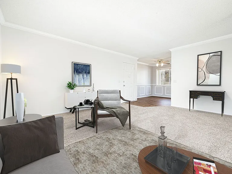 Villa Del Sol Apartment Homes — Photo 11