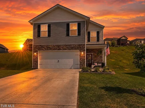 2552 Bridgeforth Xing, Kingsport, TN 37664