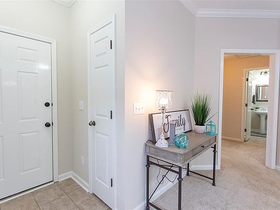 4th image of 1540 Hallwood Ln