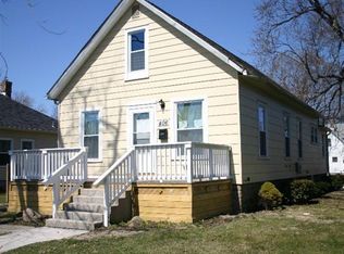 406 Park Ave, Chesterton, IN 46304