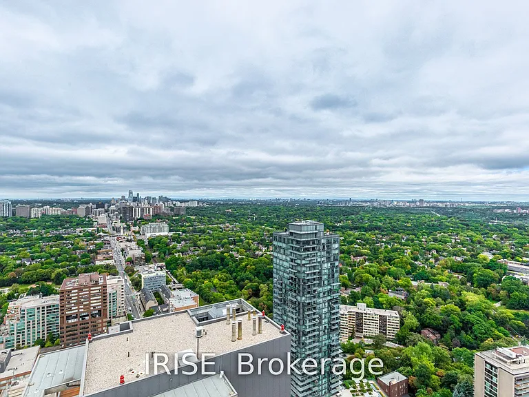 1 Yorkville Ave #4306 — Photo 18