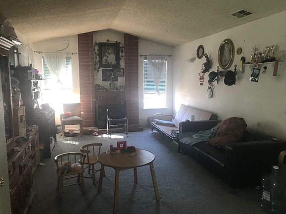3rd image of 1989 Edgeview Dr