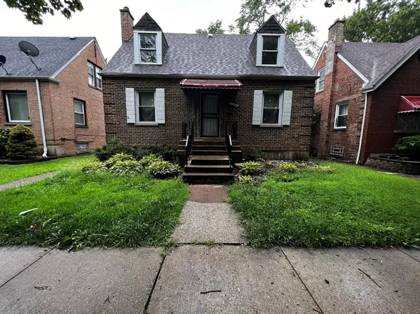 10144 S Oglesby Ave, Chicago, IL 60617