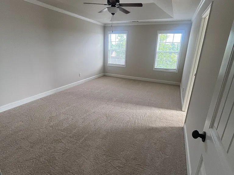 41 Colonial Ct — Photo 12