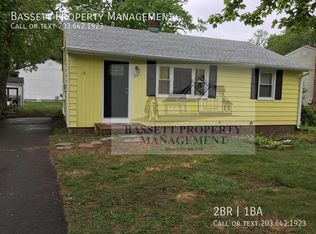 34 Maple Ave, North Haven, CT 06473