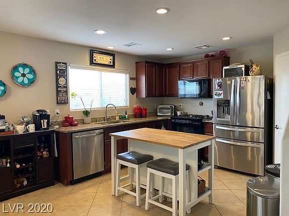 3rd image of 10346 Capitol Hill Ct