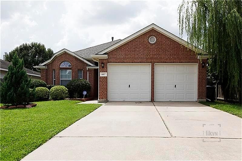 1st image of 6807 Catarina Cir