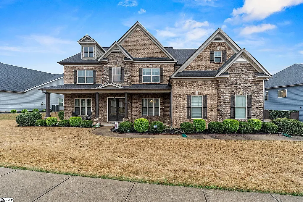 5 bed, 4457 sqft, $3,499 — Photo 1