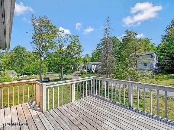 4th image of 125 Chelsea Cir