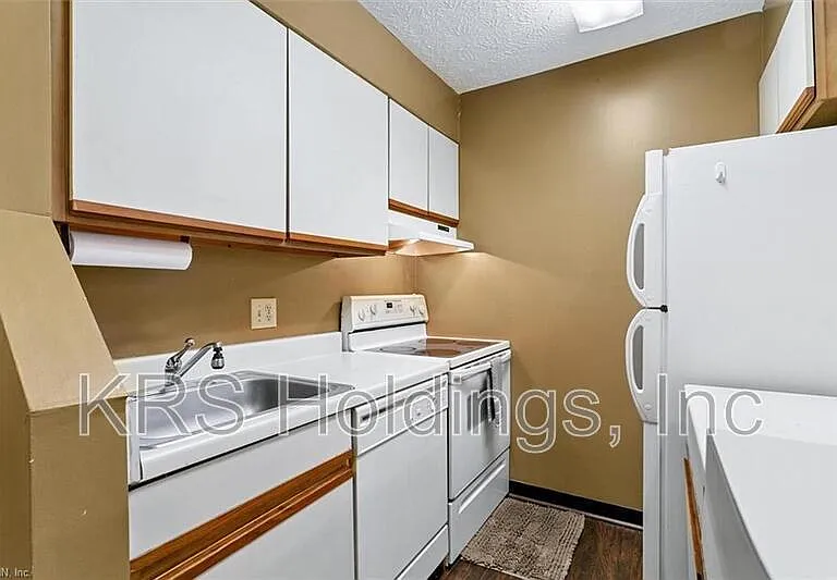 126 Wells Ct — Photo 6