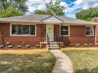 23561 Norwood Ave, Oak Park, MI 48237