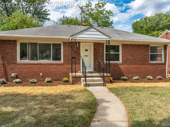 23561 Norwood Ave, Oak Park, MI 48237