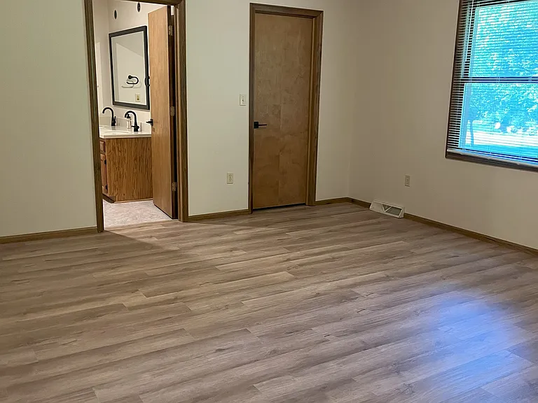 3804 Stonebridge Dr — Photo 10