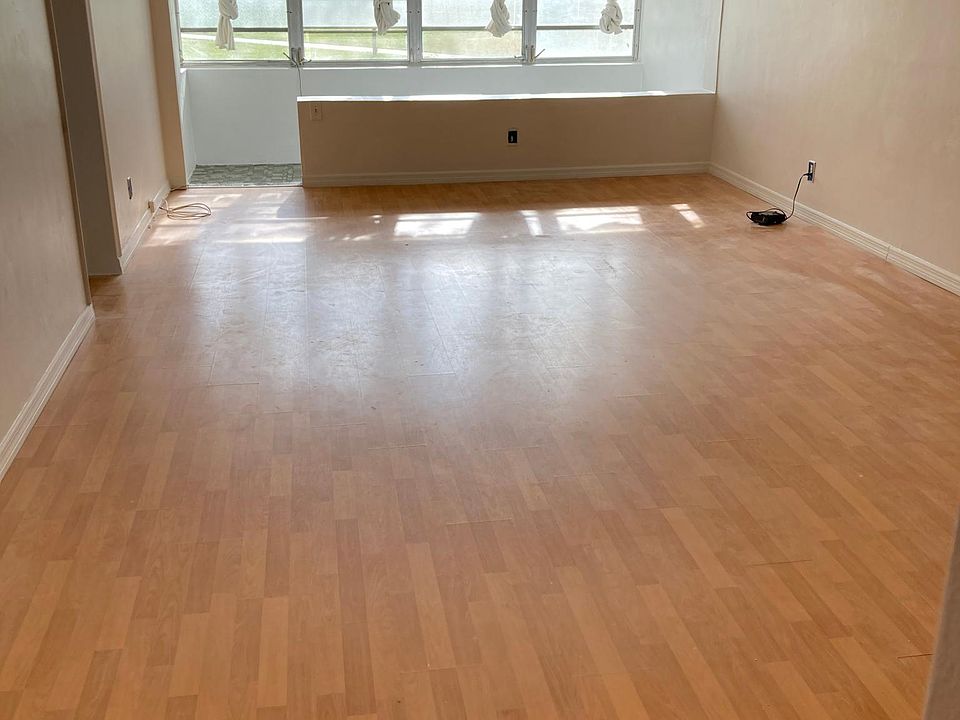 1st image of 1450 NE 191st St APT 102