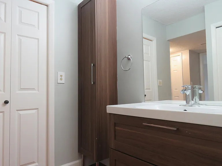 193 Lakeview Dr #205 — Photo 10