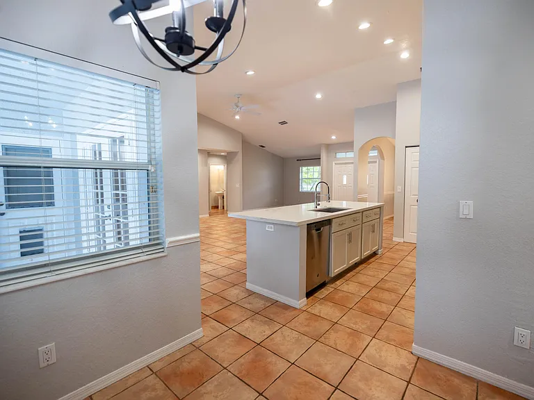 13590 Callington Dr — Photo 3