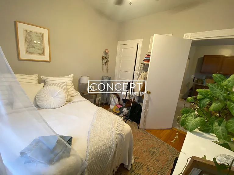 12 Pleasant St — Photo 7