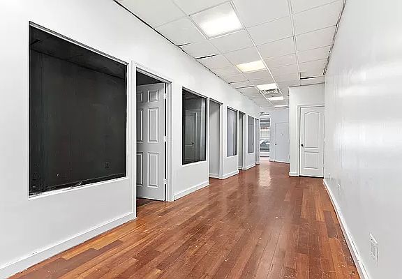 2nd image of 1125 E Tremont Ave #1
