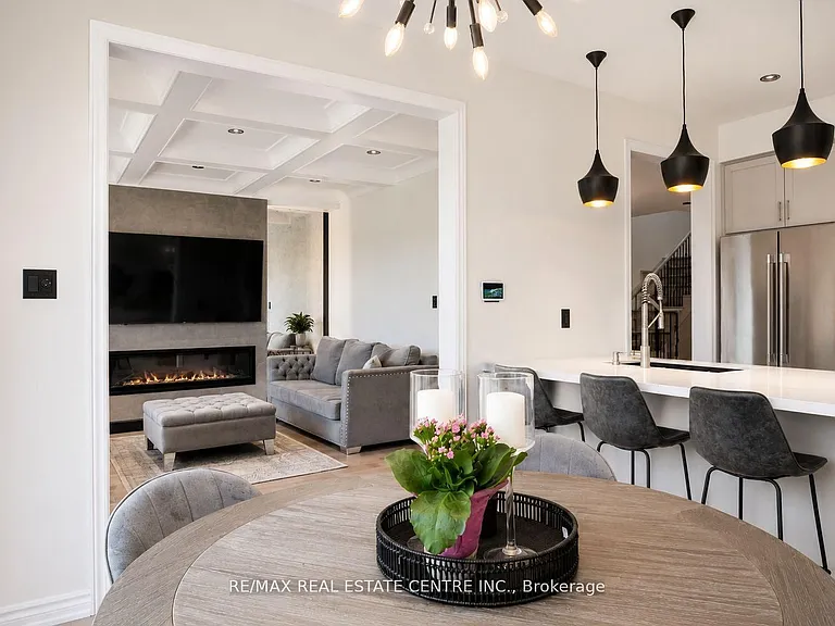 15 Cahill Dr — Photo 12
