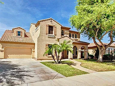 5 bed, 4.5 bath, 4000 sqft, $3,800 — Photo 2