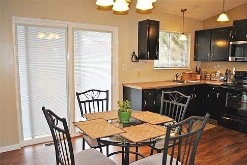 Kitchen & Breakfast Room