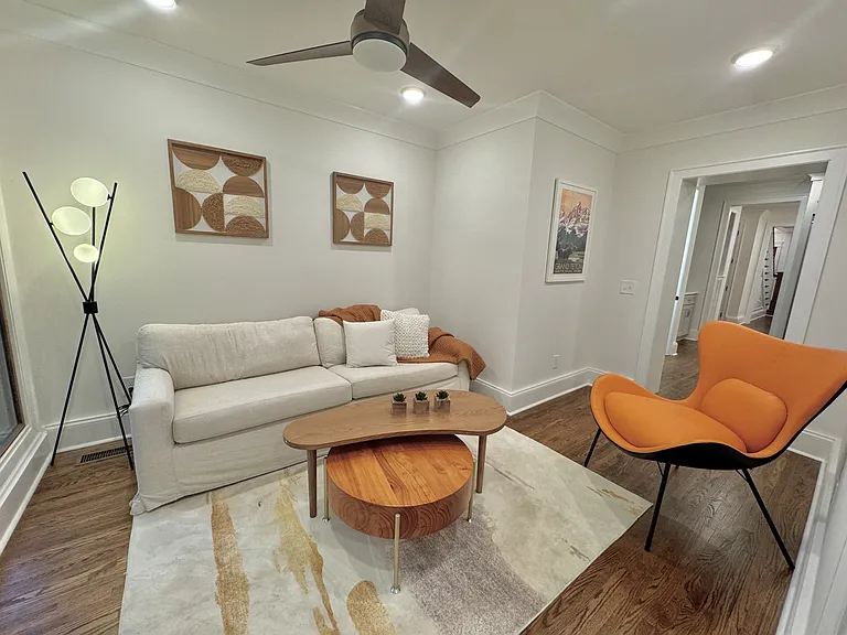 208 Fairfax Ave — Photo 25