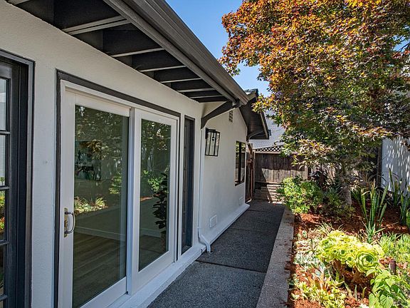 4th image of 1132 Simmons Lane