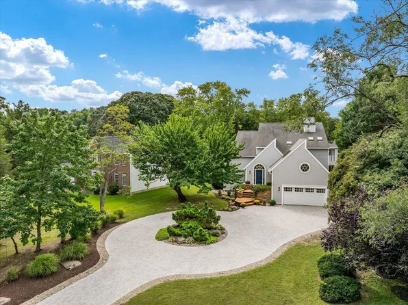 912 Lynch Dr, Arnold, MD 21012