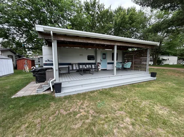 9145 White Pine Dr #93, Stanwood, MI 49346