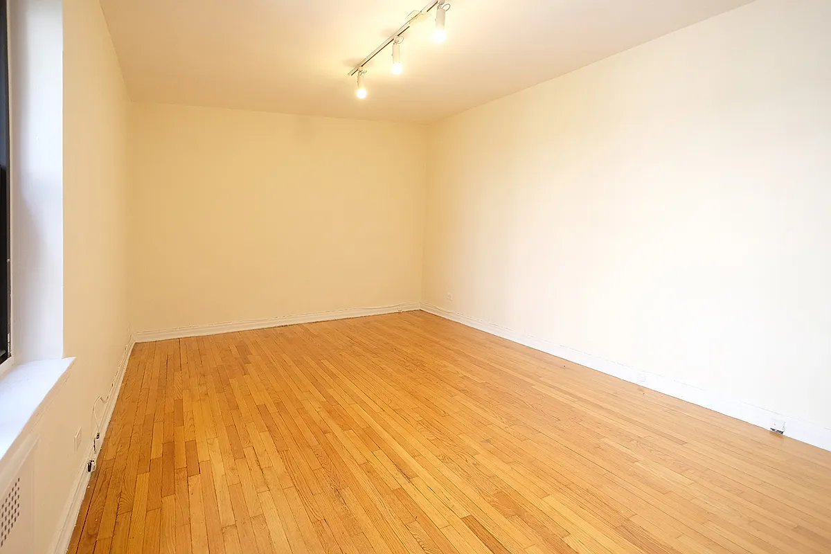 70 Clark Street — Photo 2