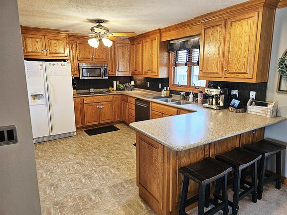 5th image of 2505 33rd St