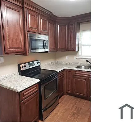 4 bed, 2500 sqft, $2,400 — Photo 2