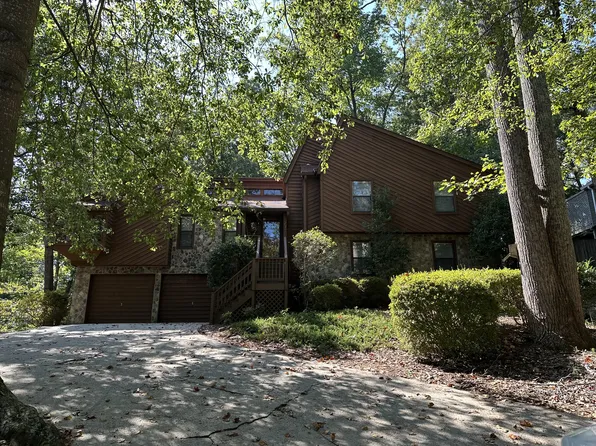 2175 Deep Woods Way, Marietta, GA 30062